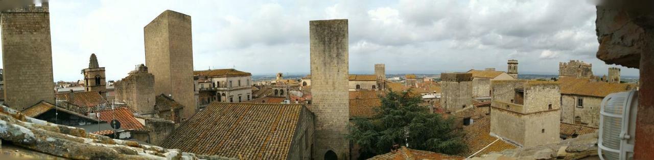 L'Arrocco - La Torre Col Mare Sul Tetto Tarquinia Exterior foto